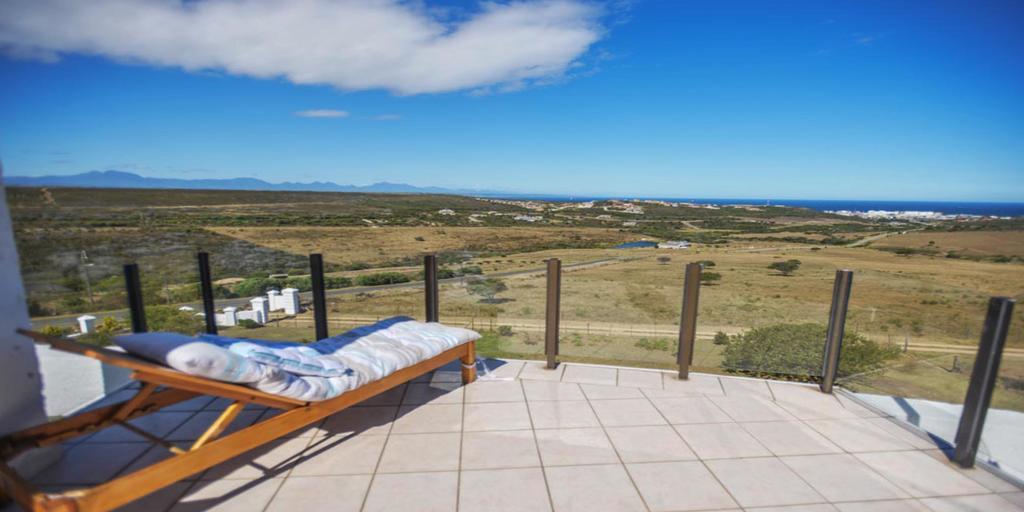 Fly Me To The Moon Guesthouse Mossel Bay Eksteriør bilde