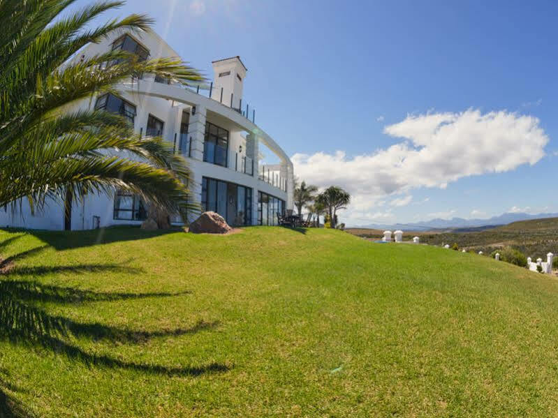 Fly Me To The Moon Guesthouse Mossel Bay Eksteriør bilde